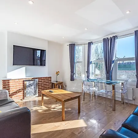 Temple House Apartment